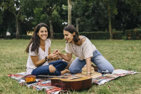 ¿Quiénes son “niñas lona”? La irónica respuesta al concepto viral de “niñas lino” "Niñas lona", el concepto de @lachicadelosvideos que se hizo viral.