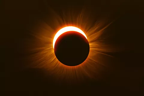 Eclipse solar híbrido de abril: ¿qué es y por qué es el más raro de todos? Eclipse solar híbrido de abril.