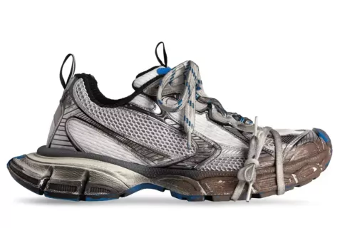 Balenciaga contraataca: así son las nuevas zapatillas que se venden embarradas Cómo son las nuevas zapatillas con barro de Balenciaga.