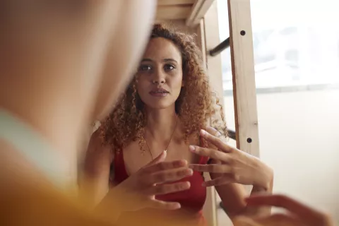 Perderse en el otro o ser hinchapelotas: ¿hay un punto medio en la pareja? ¿Cómo sostener una pareja sin perder nuestra esencia?