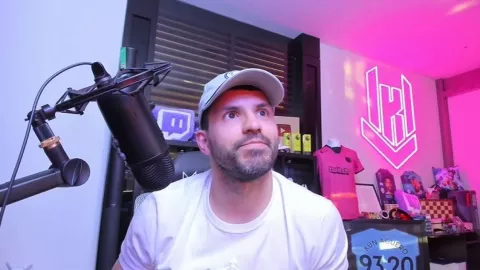 Kung Agüero: qué pasó con Ibai Llanos y por qué estarían peleados La sorpresiva decisión del Kun Agüero sobre su canal en Twitch.