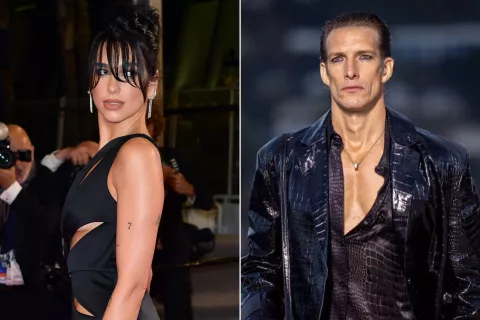 Iván de Pineda fue elegido por Dua Lipa y Donatella Versace para presentar su nueva colección, La Vacanza Iván de Pineda presentó La Vacanza, la nueva colección de Versace con Dua Lipa.