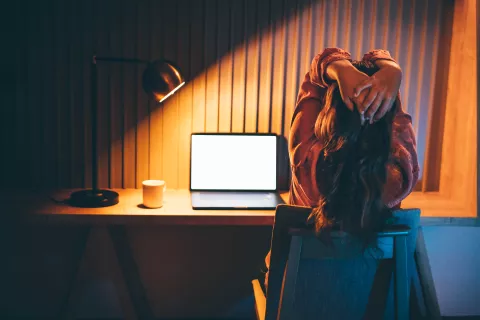 Impaciencia cognitiva: ¿qué es y cómo nos afecta? Impaciencia cognitiva: algo cada vez más frecuente entre nosotros.