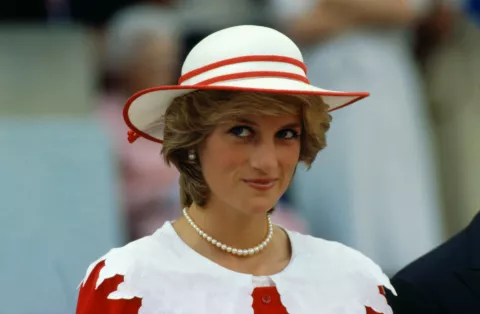 Este es el perfume que usaba Lady Di en los 90 y que es tendencia: ¿cuánto cuesta? El perfume de Lady Di vuelve a ser protagonista