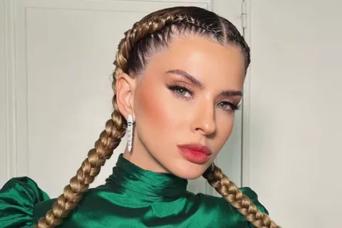 China Suárez: así fue su look esmeralda para la red carpet de Objetos China Suárez.
