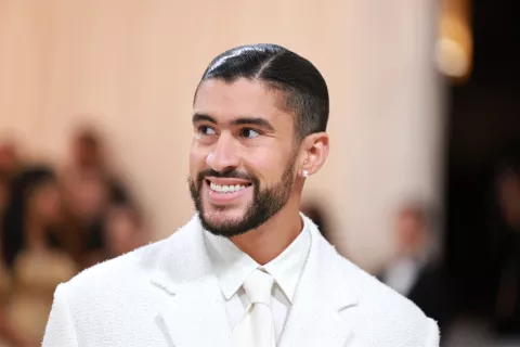Bad Bunny lanzó Where she goes, su nuevo tema, ¿dedicado a Kendall Jenner? Bad Bunny lanzó Where she goes, su último tema.