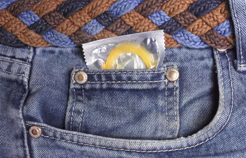 Sexo oral: ¿me puedo contagiar alguna ITS? Sexo oral: ¿por qué es importante usar preservativo?