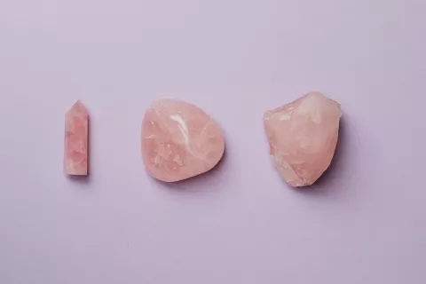 Luna de sangre: ¿cómo hacer el ritual con cuarzo rosa? Ritual de luna de sangre y cuarzo rosa.