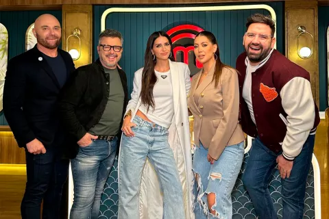 Zaira Nara en Masterchef: cuál fue el reclamo que le hizo a Wanda Zaira Nara de visita en Masterchef Argentina.