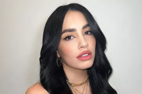 Lali probó el mate en lata en Suiza y su reacción se hizo viral Lali probó el mate en lata en Suiza y su reacción se hizo viral.