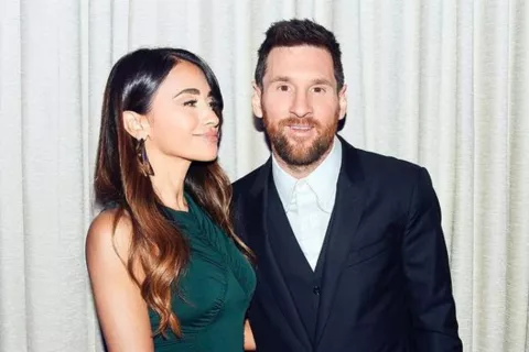 Messi: así son sus llamativas zapatillas de la colección de Yayoi Kusama para Louis Vuitton Messi: así son sus llamativas zapatillas de la colección de Yayoi Kusama para Louis Vuitton.