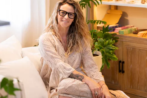 Meditación y filosofía: herramientas para aplicar en la vida cotidiana Erica Montini dirige en la ciudad de Florida el "Omana Soul Healing", un centro holístico para el bienestar.
