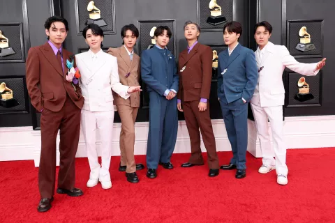 BTS, líder del k-pop, cumple 10 años desde su debut BTS cumplió 10 años.