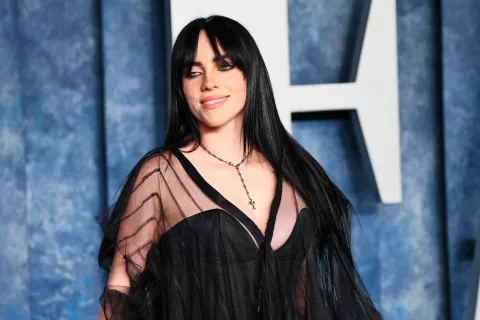Billie Eilish habló sobre cómo es vivir con la Enfermedad de Tourette Hoy es el Día de la Concientización del Síndrome de Tourett.
