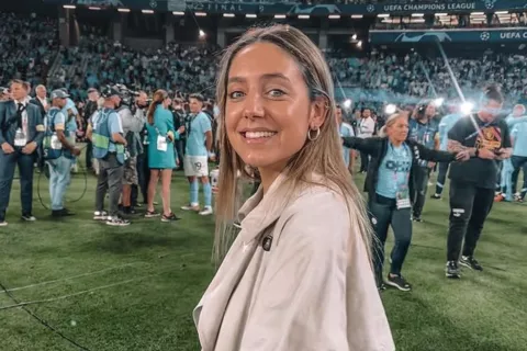 Sofi Martínez: el tenso momento con el Coco Basile en la despedida de Riquelme El incómodo momento de Sofi Martínez con el Coco Basile en la despedida de Riquelme: “Coco no sabía”.