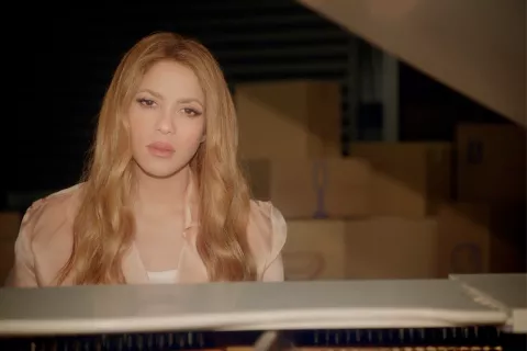 Shakira: presentó un adelanto de Copa Vacía, su nueva canción con Manuel Turizo Shakira anticipa su nueva canción con Manuel Turizo.