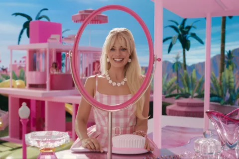 Barbie sigue grabada en nuestro inconsciente Barbie ahora también tiene una película.