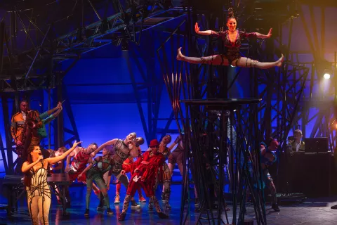 Cirque Du Soleil en Buenos Aires: charlamos con Josefina Oriozabala, la acróbata argentina que la rompe en el show El número de Josefina es uno de los más sorprendentes y complejos de Bazzar, el nuevo espectáculo de Cirque du Soleil.