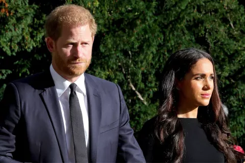 Meghan Markle y el príncipe Harry: los rumores de crisis, separación y de un acuerdo millonario Meghan Markle y el Príncipe Harry.