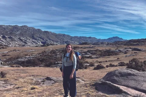 Soledad Simond, en su experiencia de trekking en el Cerro Champaquí.