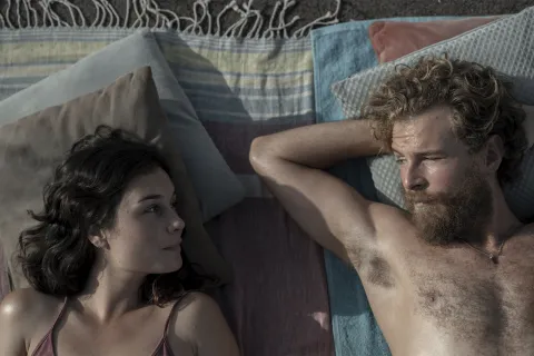 Estas son las 5 mejores comedias españolas que ningún seriéfilo debería perderse Series españolas: 5 comedias románticas si ya viste Un cuento perfecto