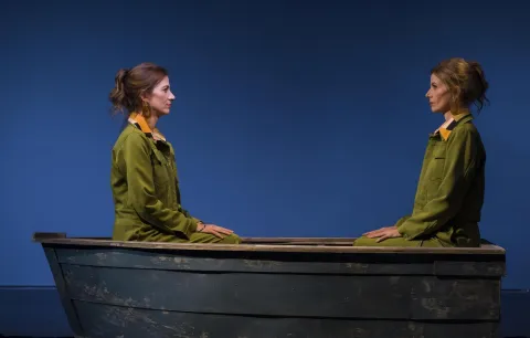 El boom teatral de "Lo que el río hace": una obra de las hermanas Marull que reflexiona sobre el tiempo Lo que el río hace, una obra de las hermanas Marull, que la está rompiendo en el Teatro Astros