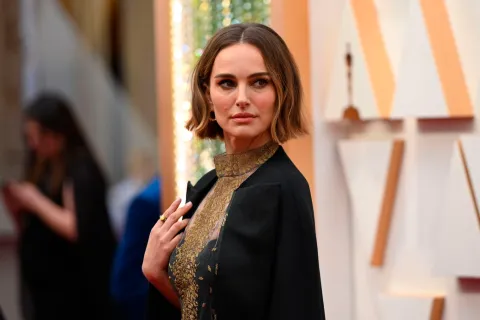 Natalie Portman: crecen los rumores sobre su posible separación de Benjamin Millepied Natalie Portman fue vista sin anillo de bodas en el día de su aniversario.