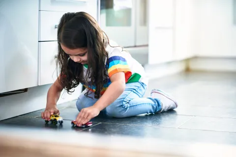 Por qué es importante que los niños aprendan a entretenerse solos Por qué es importante que los chicos se entretengan solos.