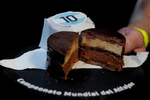 Campeonato Mundial del Alfajor 2023: un alfajor de Campana fue elegido como el mejor del mundo La segunda edición del Campeonato Mundial del Alfajor eligió el mejor alfajor mundo en su tercera noche en la Ciudad de Buenos Aires.