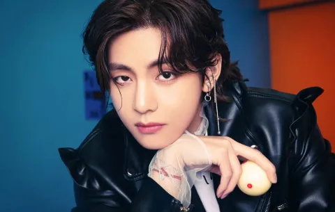 Kim Tae-Hyung, V de BTS: este es el exclusivo vino argentino que le regalaron al k-idol El vino argentino que le regalaron a Kim Tae-Hyung, V de BTS.