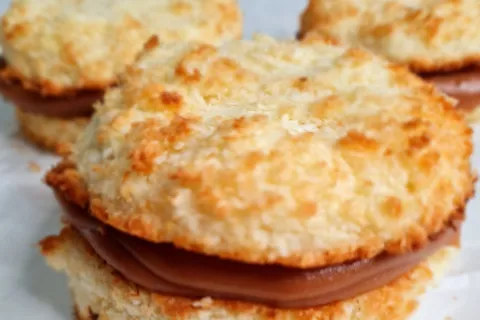 Receta de alfajores de coco sin harina ni azúcar: sanos, ricos y fáciles de hacer Receta de alfajores de coco sin harina ni azúcar: sanos, ricos y fáciles de hacer.