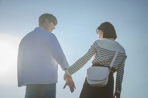 Esta es la razón de por qué deberías mirar Tu tiempo llama, el nuevo k-drama de Netflix Estrenó en Netflix Tu tiempo llama.