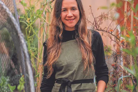 Sitopia: el exitoso emprendimiento argentino que ayuda a armar huertas a domicilio A través de talleres de cultivo urbano, Florencia Gallino fundó sitopia, una comunidad que promueve el cuidado del medioambiente.