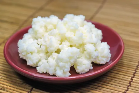 Es un alimento milenario y los nutricionistas lo recomiendan para cuidar la salud de nuestro intestino Cuáles son los beneficios del kéfir.