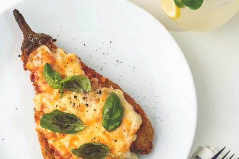 Milanesas de berenjena: una receta para que salgan ricas y crocantes Milanesas de berenjena: un clásico.
