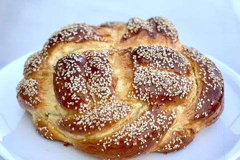 Receta de Pan Jalá Agulá: cómo prepararlo en casa La receta del Pan Jalá Agulá para hacerlo en casa.