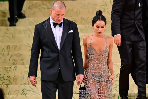 Zoë Kravitz y Channing Tatum se comprometen después de dos años de noviazgo Zoë Kravitz y Channing Tatum están comprometidas después de dos años de relación.