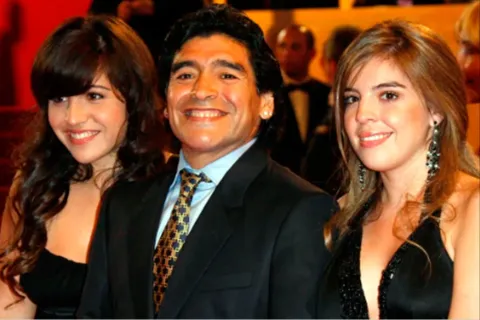 Se confirmó el estreno del documental de Maradona: esto es lo que tenés que saber sobre La hija de Dios: Dalma Maradona Gianinna, Diego y Dalma.