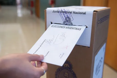 Balotaje: el Gobierno no trasladará el feriado del lunes 20 de noviembre Balotaje 2023: qué va a pasar con el feriado de noviembre y la segunda vuelta.
