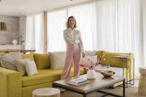 Es artista floral y ambientó su casa de Escobar con dos elementos clave para la felicidad dsc01075.jpg
