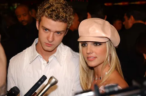 "Me sentí muy explotada": así fue el turbulento noviazgo de Britney Spears y Justin Timberlake La tormentosa relación entre Britney Spears y Justin Timberlake.