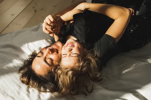 La maternidad según tu signo lunar: qué dice de tu manera de maternar Cómo materna cada signo lunar.