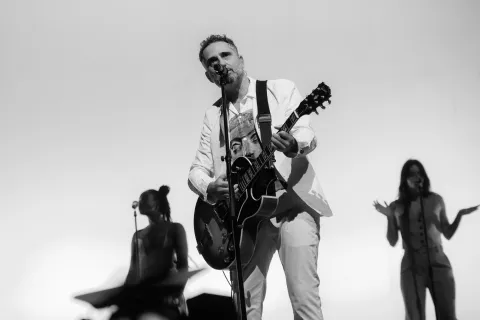 Jorge Drexler vibró el Movistar Arena y le regaló a sus fans una noche inolvidable Jorge Drexler en el Movistar Arenas