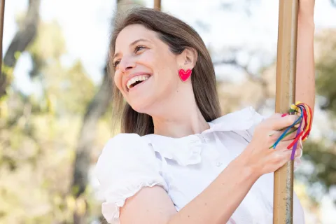 Es influencer, publicó un libro en EE.UU. y la consideran la Martha Stewart argentina Lucía Mallea es la argentina detrás de The Big Book of Happy Crafts.
