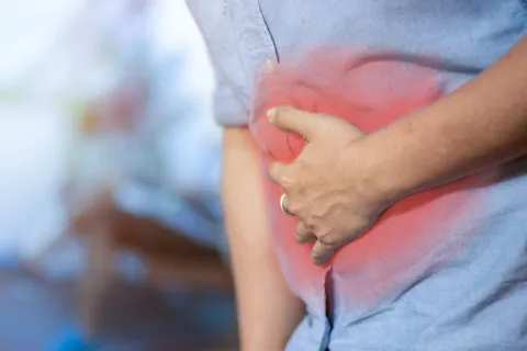 Estos son los 5 alimentos que dañan el hígado: el órgano que desintoxica el cuerpo Estos son los 5 alimentos que dañan el hígado: el órgano que desintoxica el cuerpo.