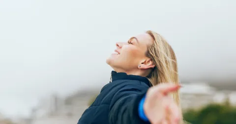 La respiración en 7 tiempos nos puede hacer más felices: en qué consiste La respiración en 7 tiempos para ser más feliz.