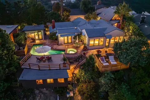 Jennifer Aniston: está a la venta el departamento donde vivió la actriz, en Los Ángeles, mientras grabó ‘Friends’ Jennifer Aniston: está a la venta el departamento donde vivió la actriz, en Los Ángeles, mientras grabó ‘Friends’