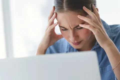 ¿Qué es el estrés financiero y cómo recuperar el bienestar? Estrés financiero: qué es y cómo puede afectarnos.