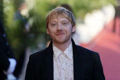 Solo te quedan unos días para ver a Rupert Grint en Netflix con esta comedia inglesa que la rompe La serie protagonizada por Rupert Grint que abandona Netflix.