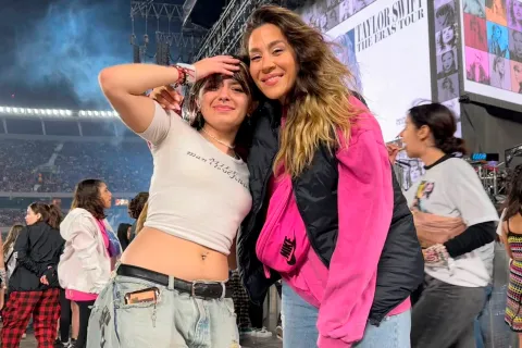Jimena Barón le cumplió el sueño a una fan de Taylor Swift: "La vida es más linda cuando se comparte" El conmovedor gesto de Jimena Barón con una swiftie argentina.